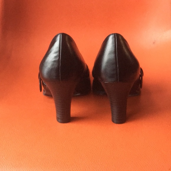 A2 Aerosoles - Picture 2 of 6